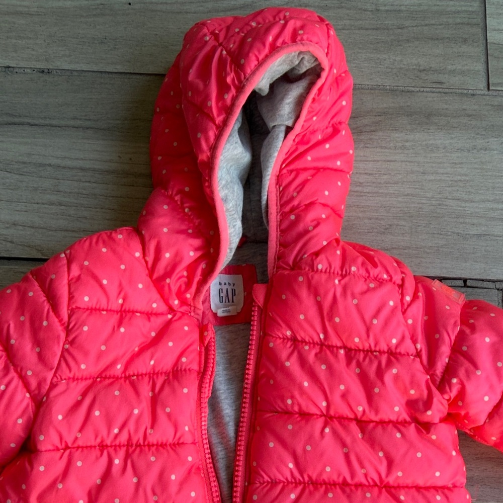 GAP Pink Polka Dot Hooded Puffer Jacket - Picture 3 of 6
